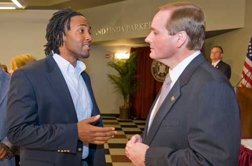 President Keenum has a quiet moment with Braxton Stowe, 2008-09 Student Association vice president.