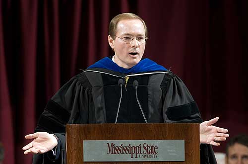 Mark Keenum was the commencement speaker at the Spring 2007 graduation ceremony.