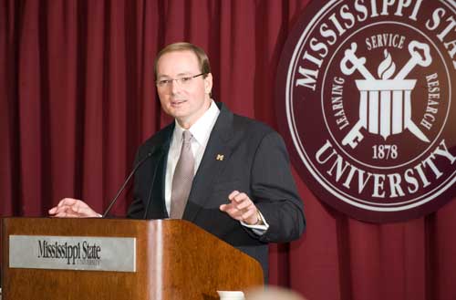 President Keenum addresses more than 600 people in Starkville at the M.L. King Unity Day breakfast.