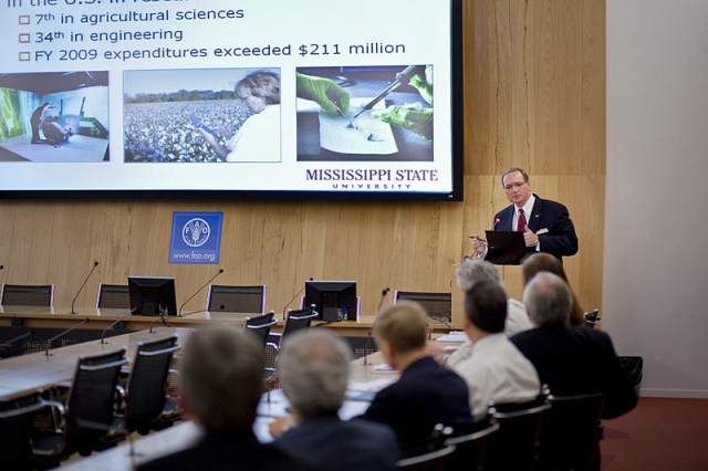 President Keenum discusses the role Mississippi State can play in combatting food security and world hunger at a meeting of the Food and Agriculture Organization of the United Nations in Rome.