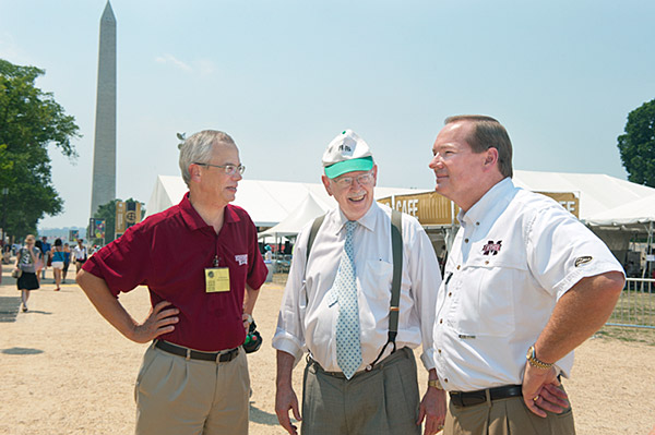Dr. Keenum speaks with Peter McPherson (president of the Association of Public and Land-Grand Universities), and Dr. Jerry Gilbert (MSU Provost) in Washington, D.C. For the Smithsonian Folk Life Festival.