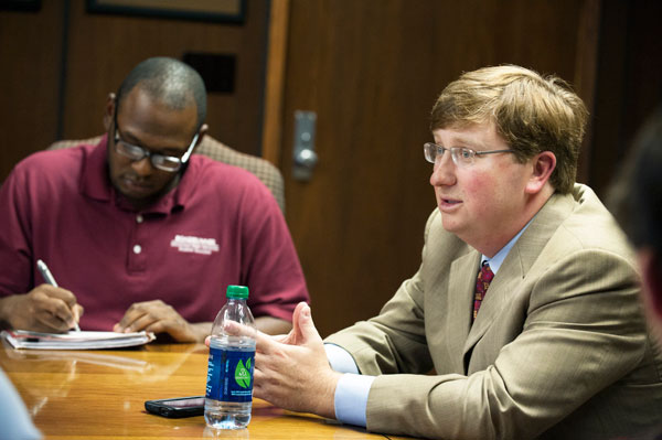 Lieutenant Governor Tate Reeves speaks to Dr. Keenum's leadership class.