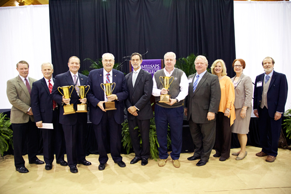 Mississippi State University took top honors during the Halbrook Awards for Academic Achievement Among Athletes ceremony held October 5 as part of the 2015 Mississippi Association of Colleges and Universities Annual Conference.