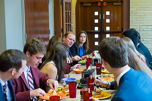 MSU President Mark E. Keenum visits with the Freshman Council during a lunch meeting at Perry Cafeteria.